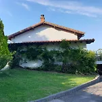 Casa Blanca Gueemes * Bareyo