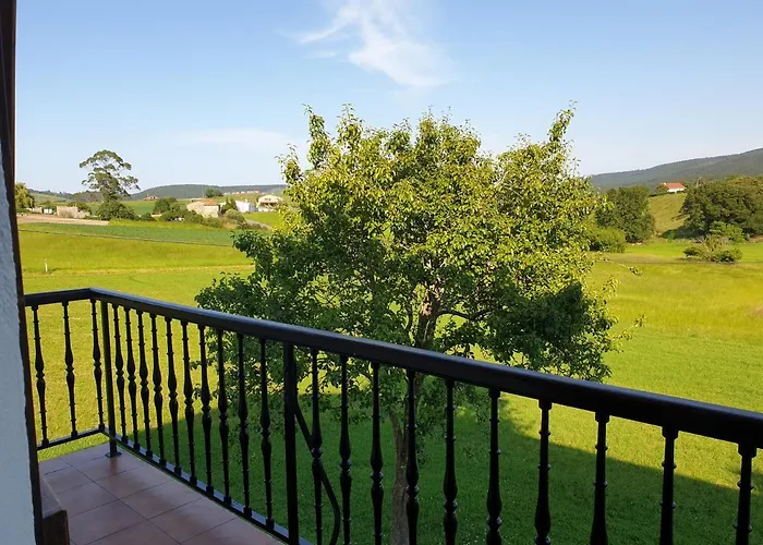 Casa Blanca Gueemes * Bareyo