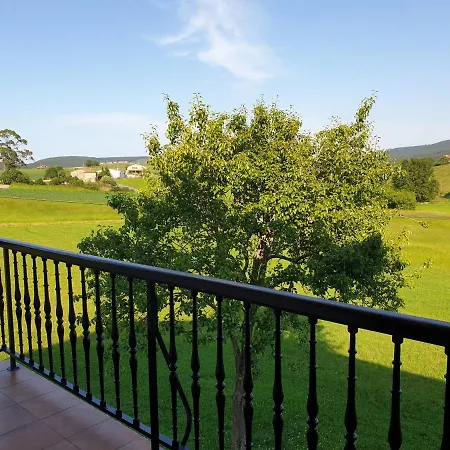 Casa Blanca Gueemes * Bareyo